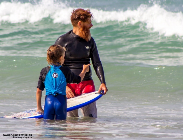  Surf para niños con un instructor 