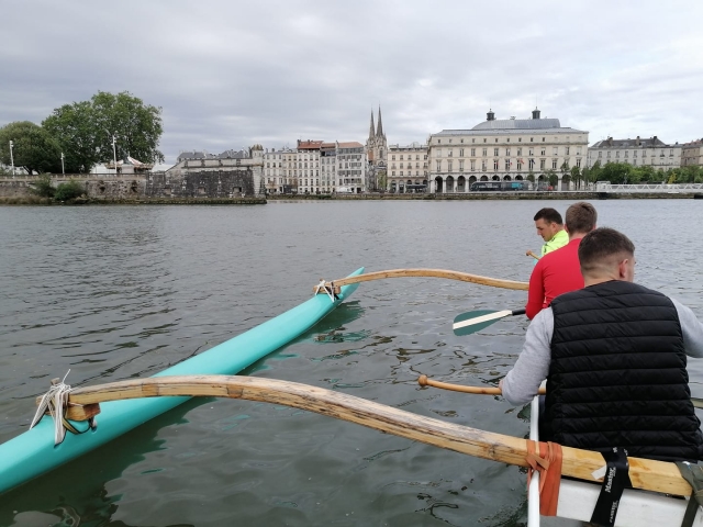  Paseo en canoa 