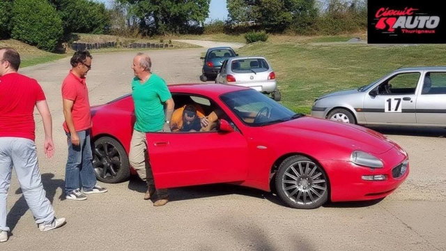  Clases de conducción cerca de Lyon 