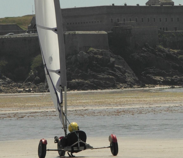  Navegación en arena en Bretaña 