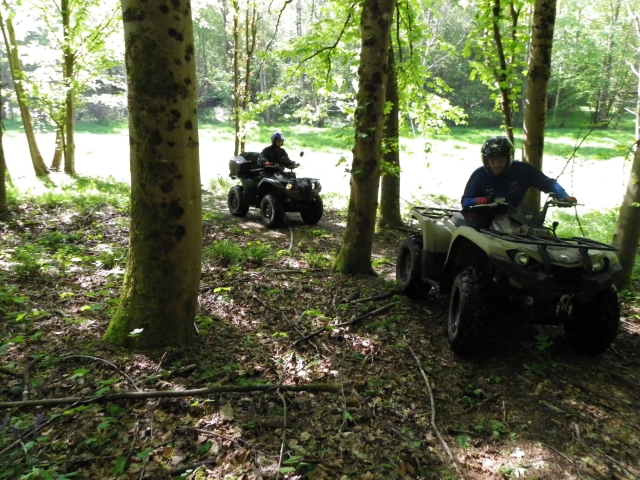  Paseo en cuatrimoto deportivo 