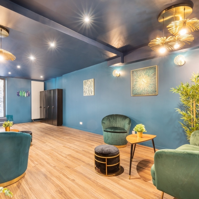  Nuestra sala de espera bien decorada. 