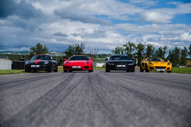  Carreras de coches deportivos 