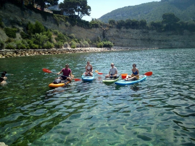  Excursión en remo a las Calanques de Cassis 