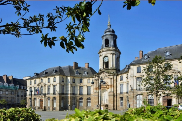  Actividad en Rennes. 