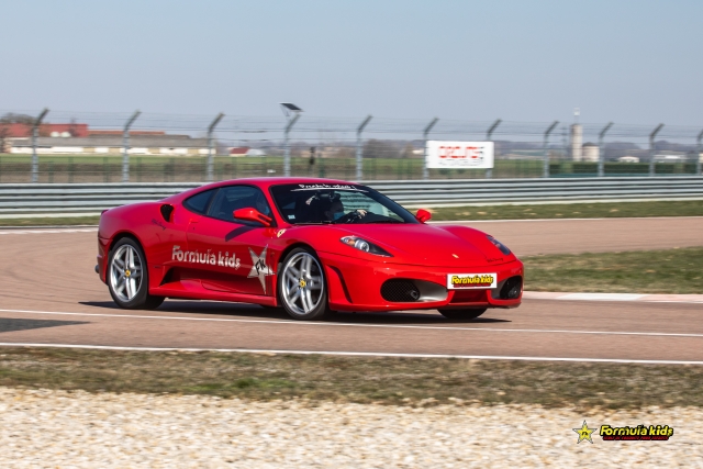  Ferrari F430. 