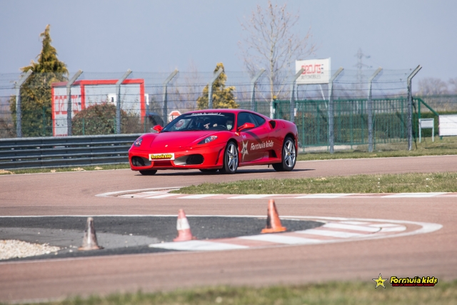  Ferrari F430 rojo 