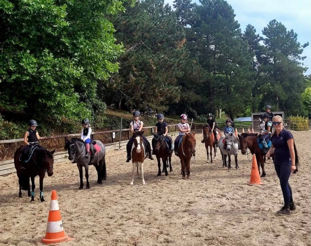 Primeros pasos antes del paseo a caballo 