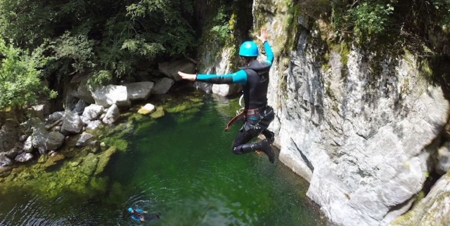  Salto en el Cañón de la Borne 