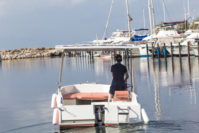 Renta de barco eléctrico en Hérault 
