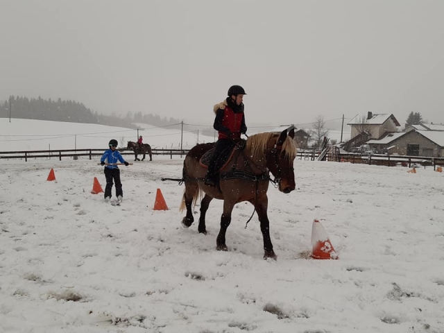  Pequeño recorrido de esquí Joëring 