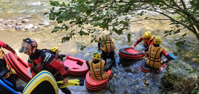  Fin del descenso de hidrospeed 