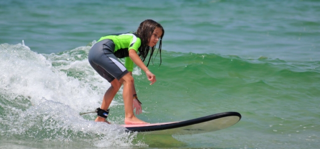  Iniciación al surf para niños 