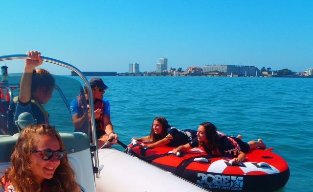  Lanzamiento de la boya remolcada 