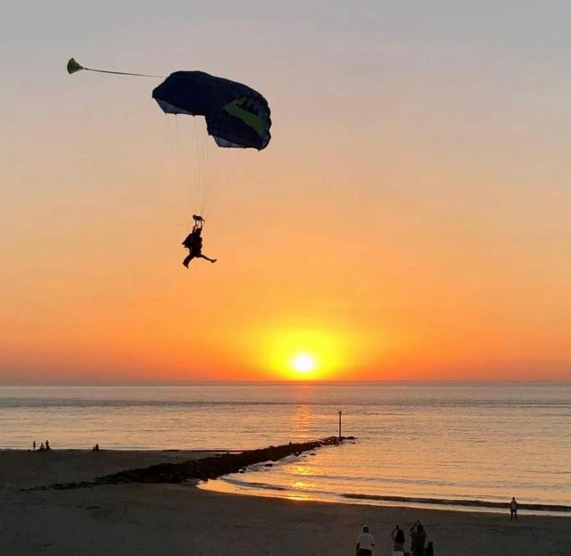  Salto en paracaídas tándem con video-man 