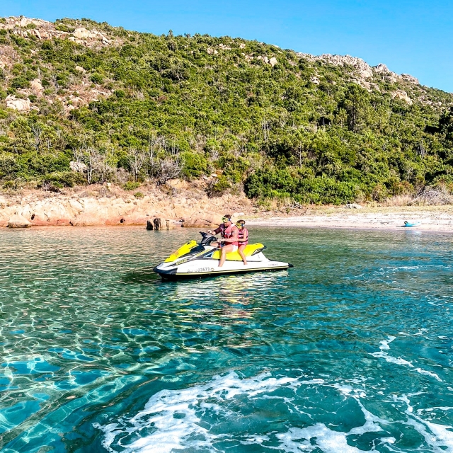  Paseo en jet ski biplaza en Porto Vecchio 