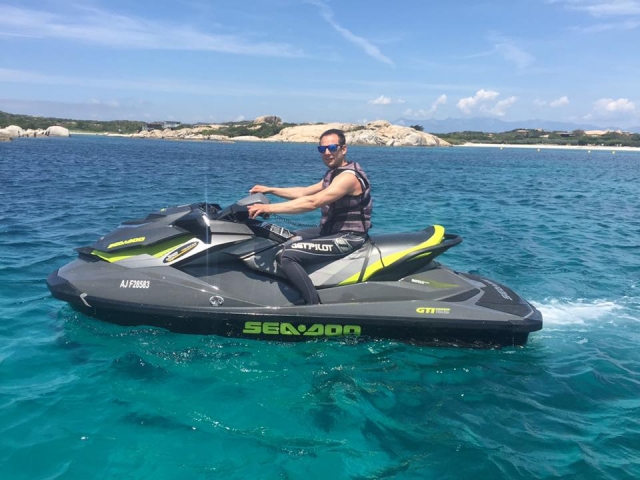  Paseo por las aguas turquesas de Córcega-du-Sud 