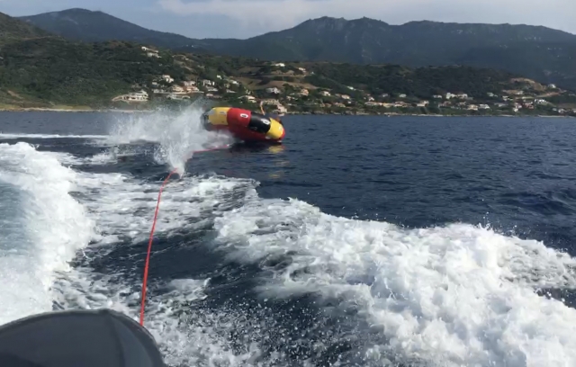  Boya remolcada para entretenimiento garantizado 