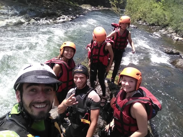  Instructor apasionado que le acompaña duranle su aventura 