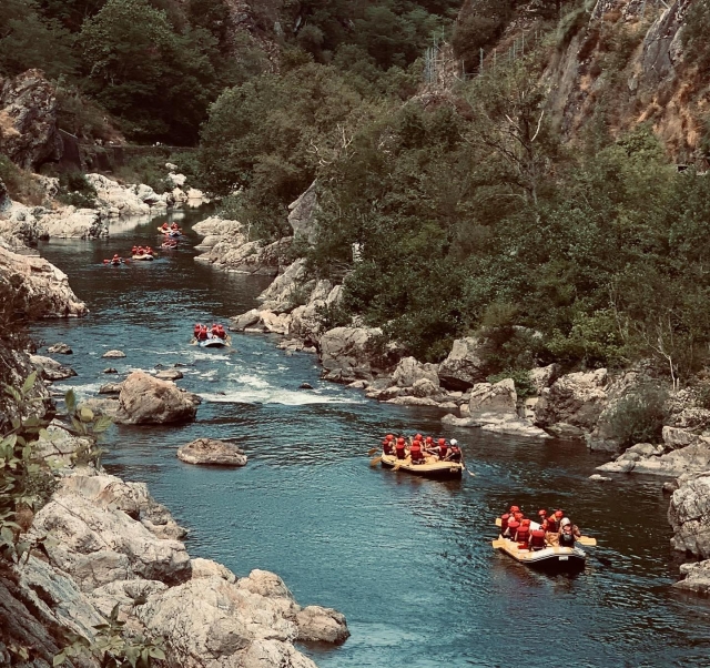  Rafting en la parle tranquila del Nive