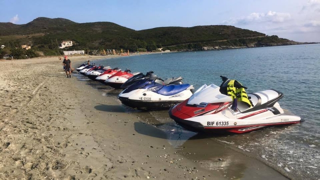 Jet ski en Córcega