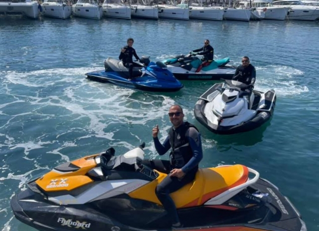  Renta y venta de jet skis 