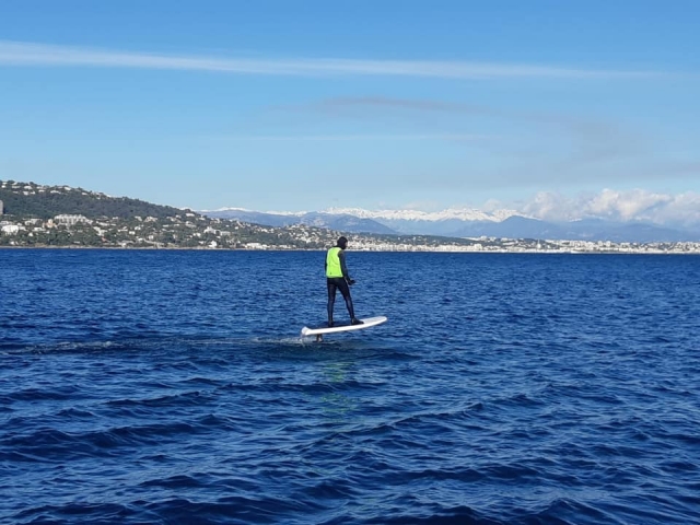  Mientras navegas por el Mediterráneo 