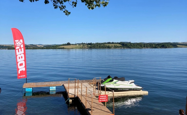  Venga y descubre nuestras actividades acuáticas en Le Fraysse 
