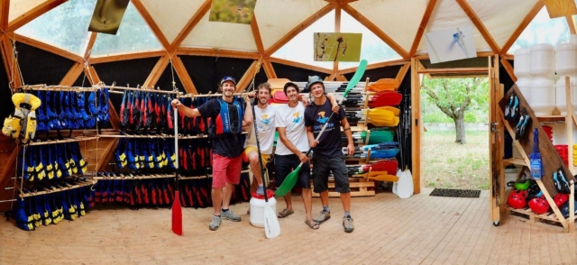  Nuestra tienda donde encontrarás nuestro material de renta y nuestro equipo que le asesorará mejor 
