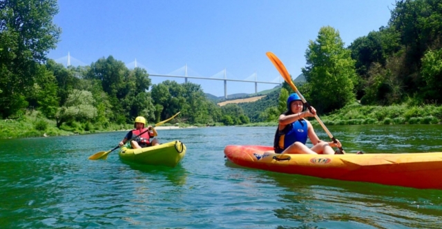  Paseo salvaje en kayak 