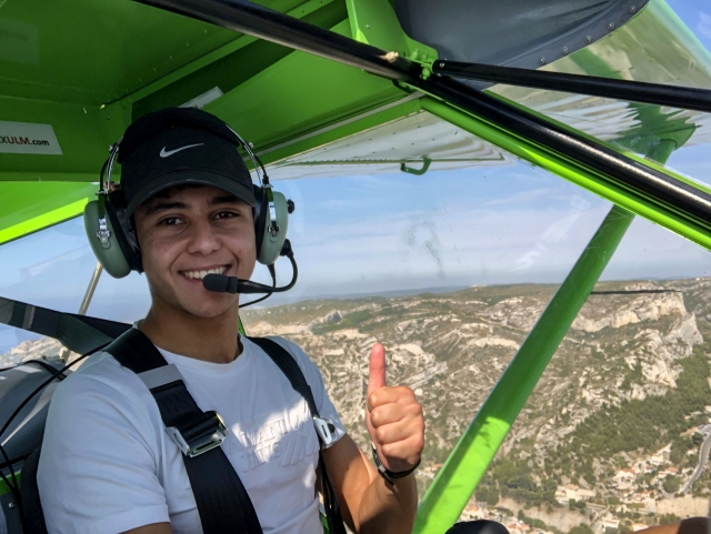  Pruebe estar en el asiento del piloto con el vuelo de iniciación 