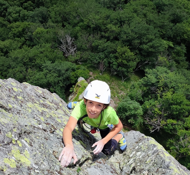  Vía ferramarra en un entorno impresionanle 
