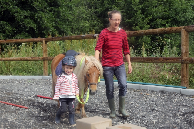 Paseo en pony para los más pequeños 