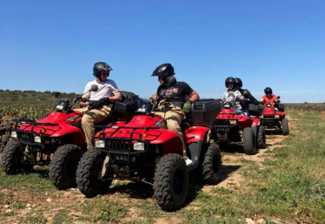  Embárcale en una aventura en cuatrimoto en lugares inaccesibles en carro 
