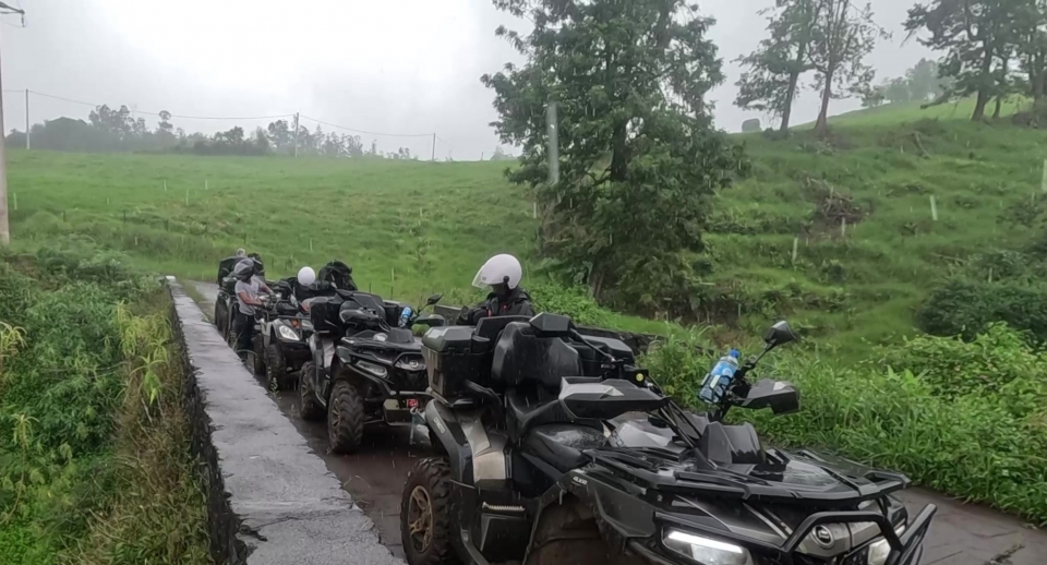  Descubra paisajes exóticos únicos durante una camicrema Cuatrimoto 