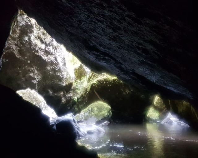  Sesión de barranquismo en el cañón de Argentence 