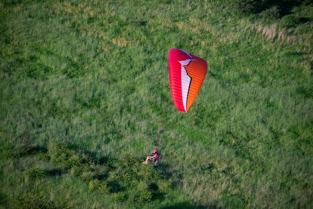  Vuelo sobre los paisajes del Yonne en paramotor 