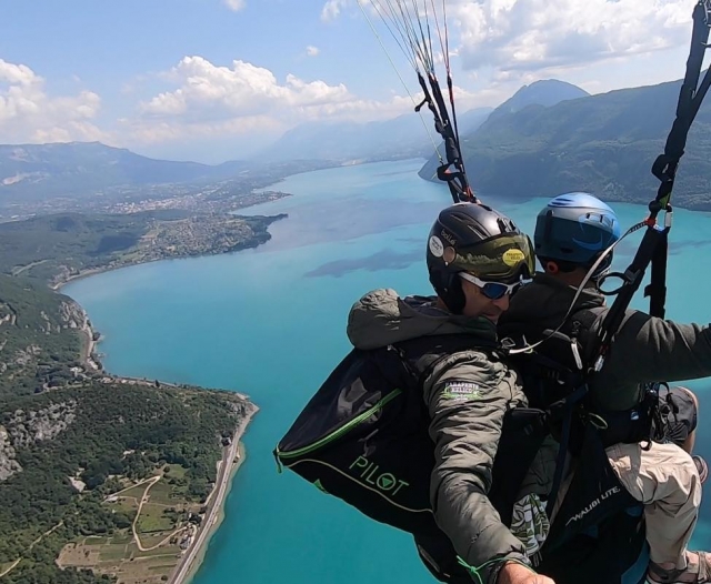  Descubrimiento del Lagos de Saboya en parapenle 