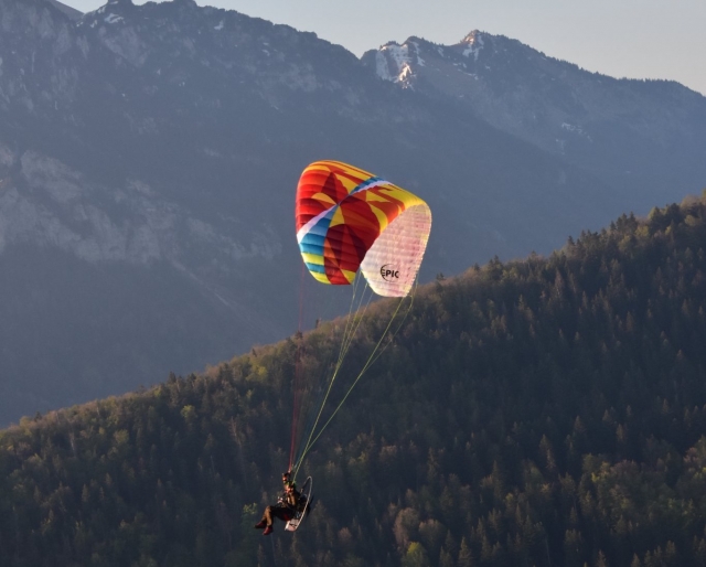  Vuelo en paramotor con un instructor profesional 