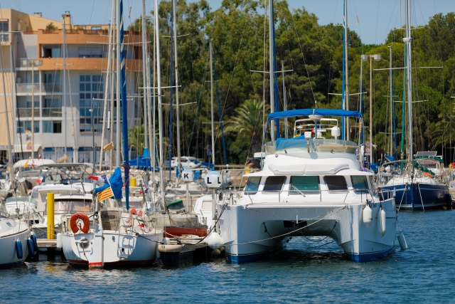  Renta de barcos en la bahía de Antibes