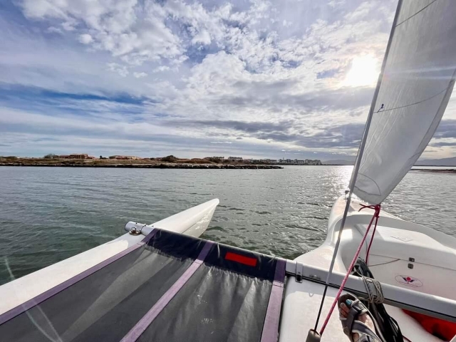  Nuestro trimarán de excursión 