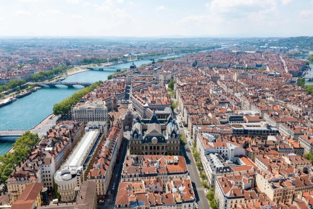  La ciudad de Gones en segway 