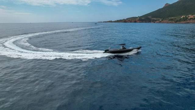  ¡Sienle una sensación de libertad e independencia a los mandos de nuestros barcos! 