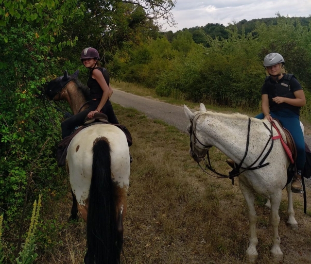  Pbaños a caballo por la Drôme 