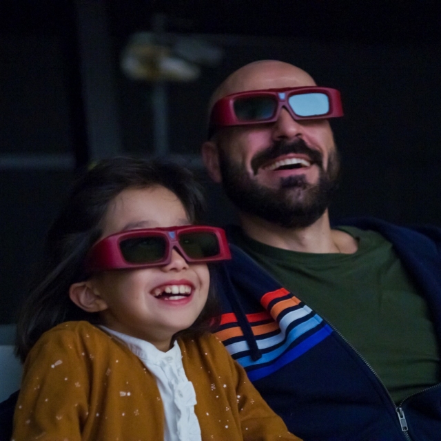  Disfruta de las atracciones con su familia 