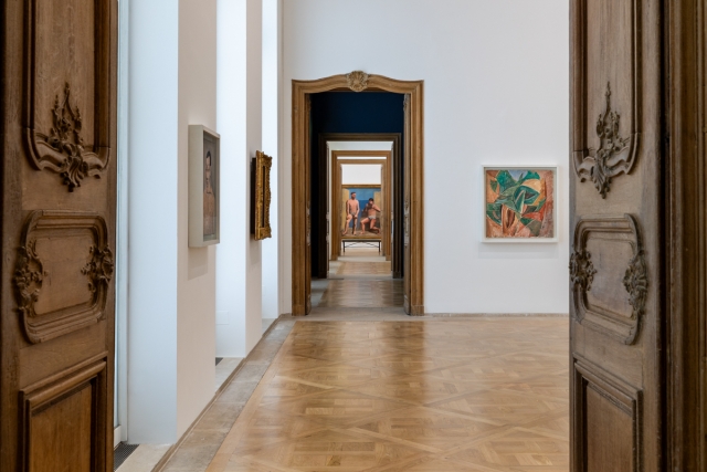 Una tras otra, las salas de exposición 