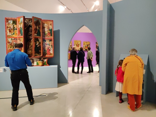 Explore la colección del museo en familia 