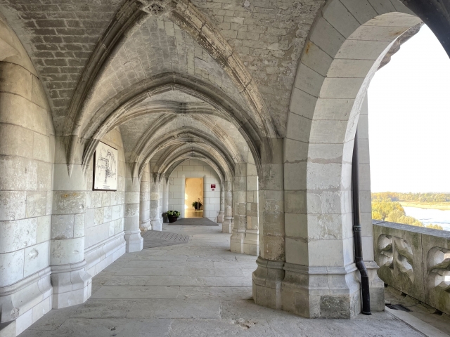  Los senderos del Capilla de estilo gótico 