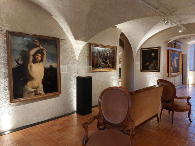 El interior de las habitaciones ricamenle decoradas