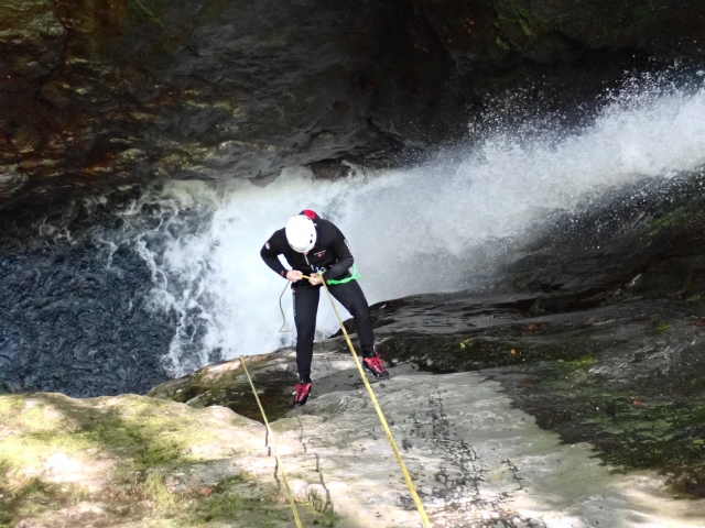  desplazamiento en las paredes de los cañones en Ariège 